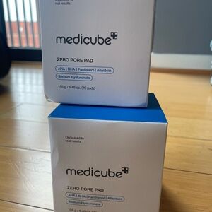 Medicube Zero Pore Pad